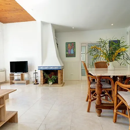 Διαμέρισμα Vinyet Serenity By Hello Homes *